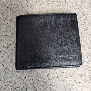 Coach Black Pebbled Leather Bi-Fold Card Holder